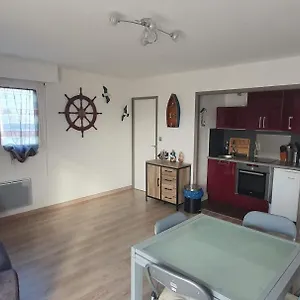 https://grand-studio-lumineux-ct-des-plages.inbrittany.com